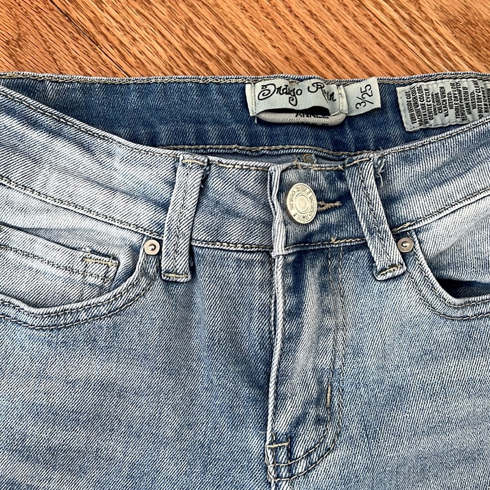 Funky Jeans - Picture 7 of 8